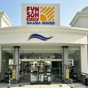 Fun & Sun Naama Waves